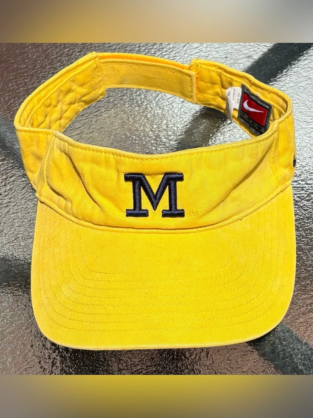 Vintage Y2K Nike University of Michigan Wolverines NCAA Strapback Visor Hat OSFA - Picture 3 of 8